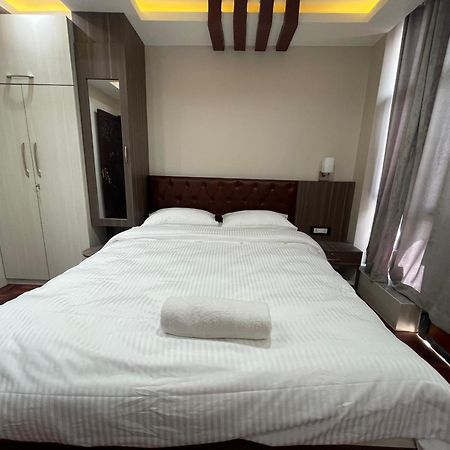 Applewood Inn Катманду Екстериор снимка